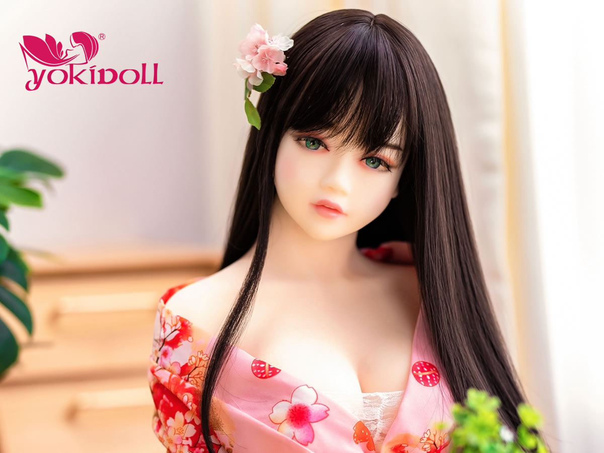 可愛い印象を決める顔まわりのバランスと口角のニュアンス